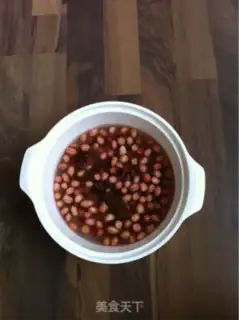 Make Five fragrances of peanut rice step 0