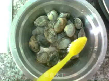 Make Flower clams and eggs step 1