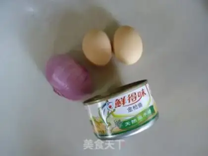 Make Tuna onions step 0