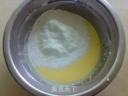 Make Sour cream almond cake step 4