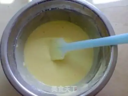 Make Sour cream almond cake step 5