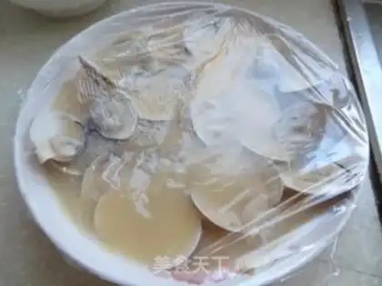 Make Flower clams and eggs step 4