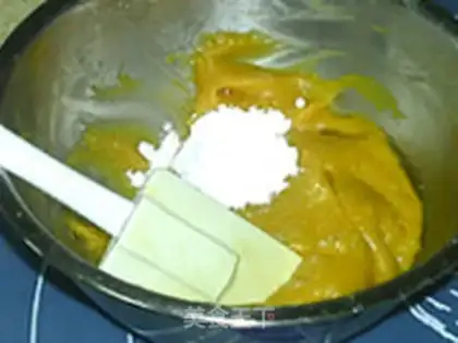 Make Mango coconut ice-cream mooncake step 12
