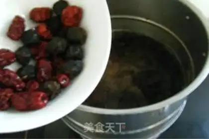 Make Four red soups step 6