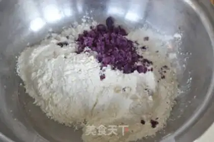 Make Potato-skin yolks step 1