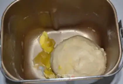 Make Toast soup from Hokkaido step 2