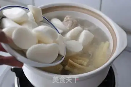 Make Pork bone pot soup step 6