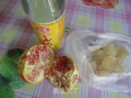 Make Homemade pomegranate step 0