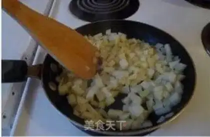 Make Spanish potatoes baked eggs step 3