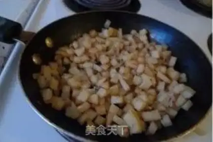 Make Spanish potatoes baked eggs step 4