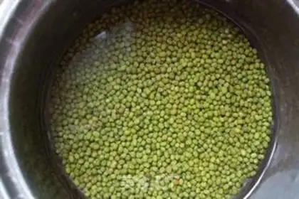 Make Green bean sand step 1