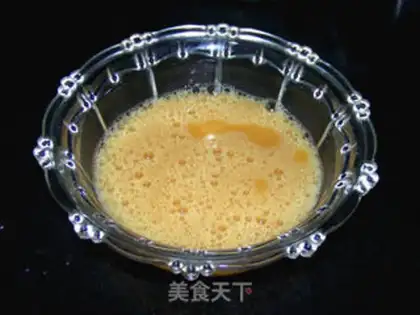 Make radish fried eggs step 3