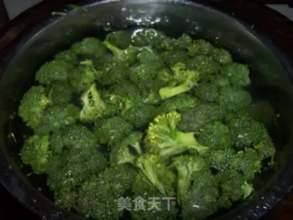 Make The scent of the broccoli step 1