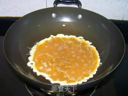 Make radish fried eggs step 4