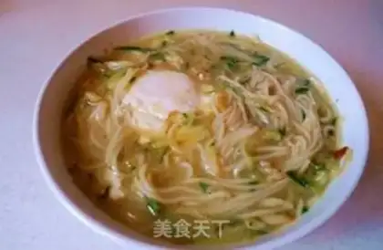Make cucumber egg noodles step 10