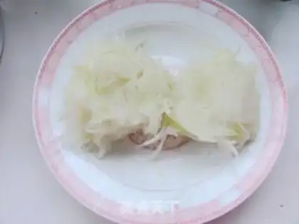 Make The radish bouquet step 1