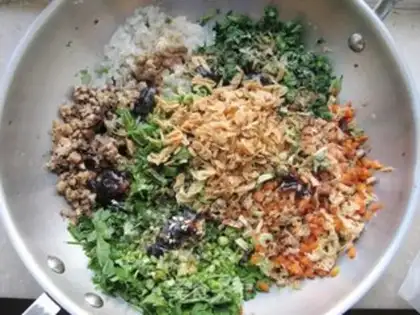 Make Black rice plume step 4