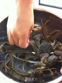 Make Spicy crabs step 1