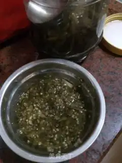 Make Frozen pepper crystal chicken claws step 0