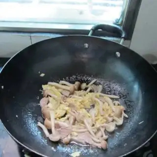 Make Egg-skinee mushroom meatloaf soup step 4