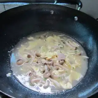 Make Egg-skinee mushroom meatloaf soup step 6