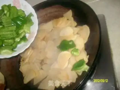 Make Pepper potato chips step 12