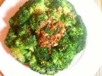 Make Garlic broccoli step 6