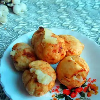 Make Potato ball step 9