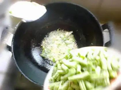 Make Scrambled noodles step 5