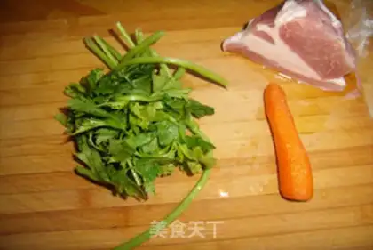 Make Celery fried meat step 0