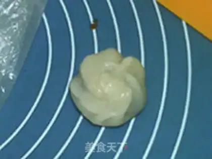 Make Blueberry ice-cream mooncake step 17