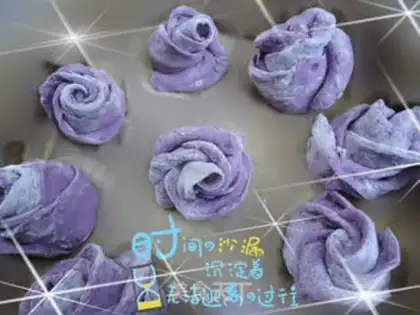 Make A fragrance rose roll step 7