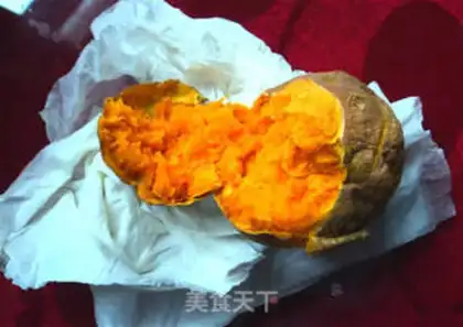 Make Microwave baked potatoes step 3