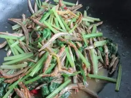 Make Cream fried the greenfish step 11