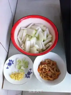 Make The hook burns the melon step 0