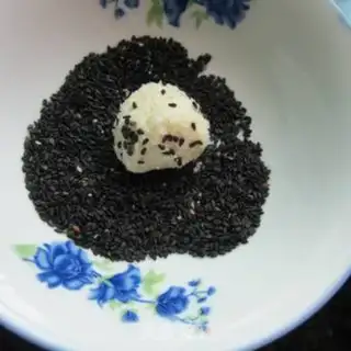 Make Fried sesame step 3