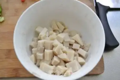 Make Hot apricot mushrooms step 1