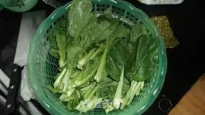 Make Clear the cabbage step 0