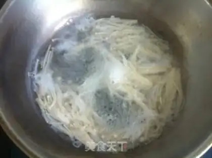 Make Frozen tofu powdered golden needle mushrooms step 3