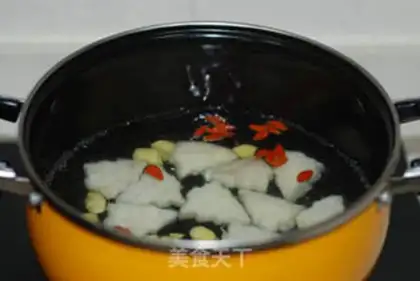Make A fruit mountain pill step 4