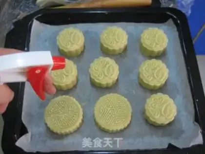 Make Double moon cake step 25