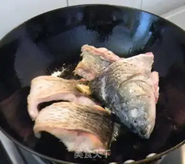 Make Fish-head tofu step 2
