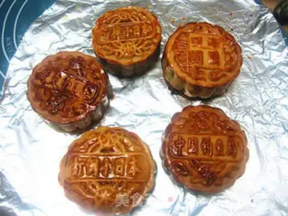 Make Homemade moon cakes step 11