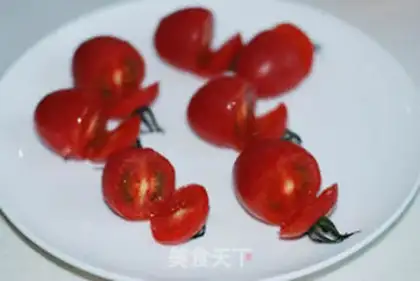 Make ♪ Squirty oatmeal tomatoes ♪ step 1