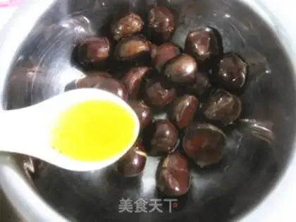 Make Sugar roasted chestnuts step 2