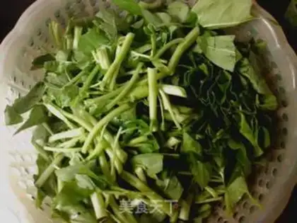 Make Garlic cabbage step 0