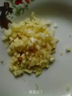 Make Garlic cabbage step 1
