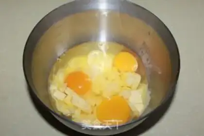 Make Black sesame egg rolls step 1