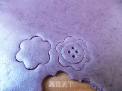 Make Color button cookies step 6