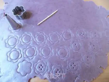 Make Color button cookies step 7